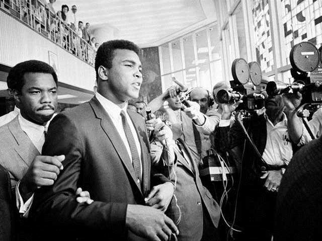 Muhammed Ali İstanbul'a gelmişti